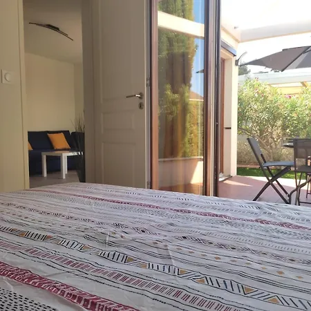 Pavillon 4 Personnes Entierement Renove Proche
